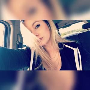 Meet your Posher, Dannielle